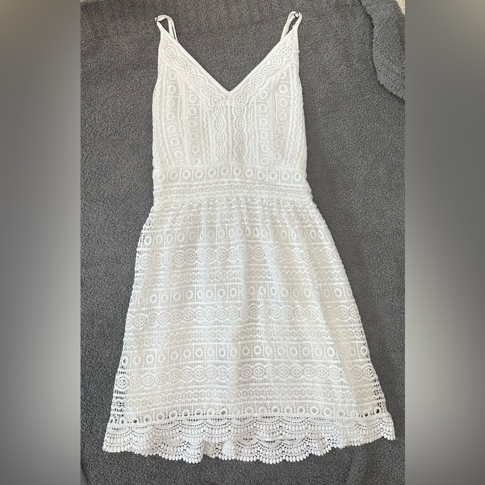 Abercrombie & Fitch White Dress Size size Small